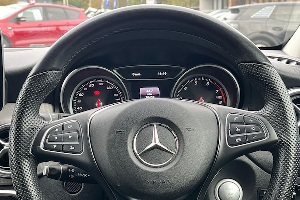 Used Mercedes-Benz GLA 2019 for sale - 76248458: Photo 12