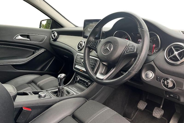 Used Mercedes-Benz GLA 2019 for sale - 76248458: Photo 9