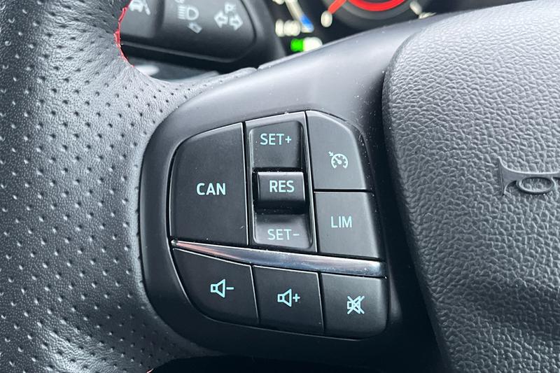 Used Ford Focus 2023 for sale - 77152055: Photo 23