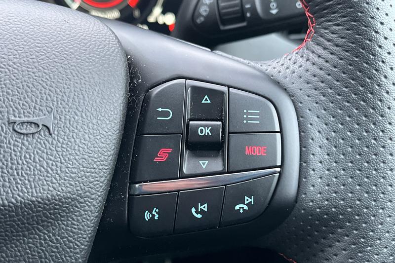 Used Ford Focus 2023 for sale - 77152055: Photo 24