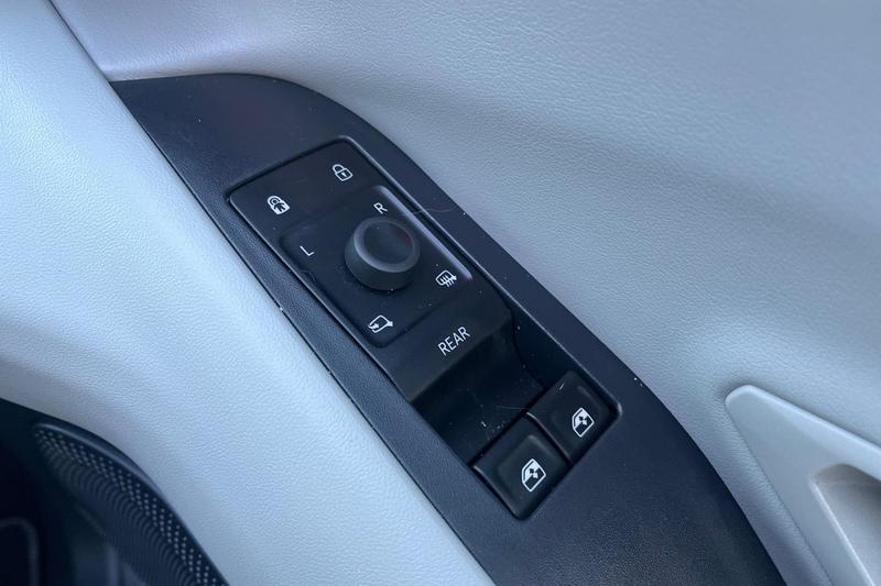 Used Ford Explorer 2024 for sale - 76670105: Photo 16