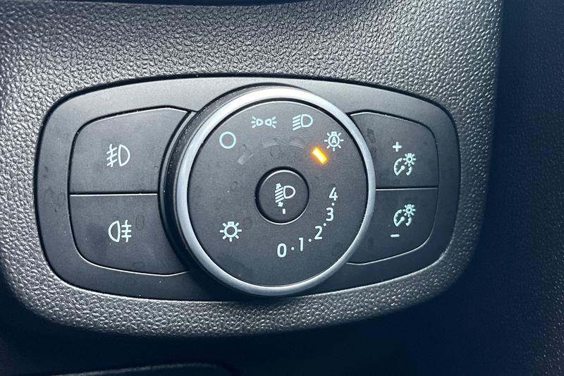 Used Ford Fiesta 2018 for sale - 77910429: Photo 25