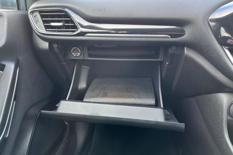 Used Ford Fiesta 2018 for sale - 77910429: Photo 32