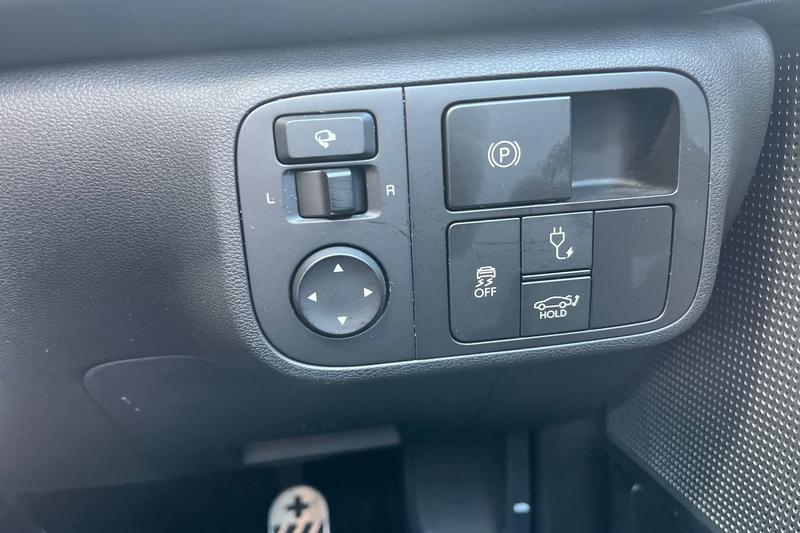 Used Hyundai IONIQ 6 2025 for sale - 78166324: Photo 23