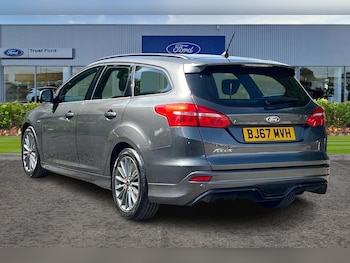 Used Ford Focus 2017 for sale - 78907345: Photo