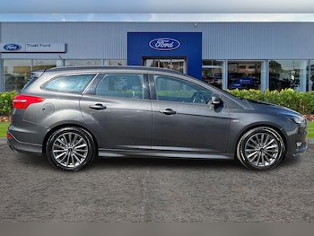 Used Ford Focus 2017 for sale - 78907345: Photo