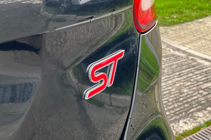 Used Ford Focus for sale - 76590166: Photo 37