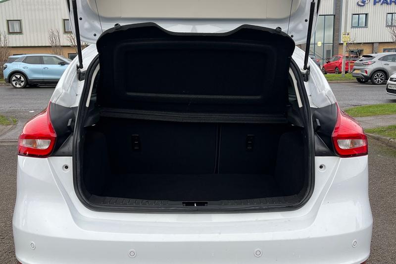 Used Ford Focus 2017 for sale - 77198984: Photo 21