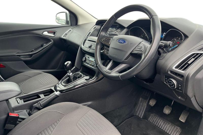 Used Ford Focus 2017 for sale - 77198984: Photo 9