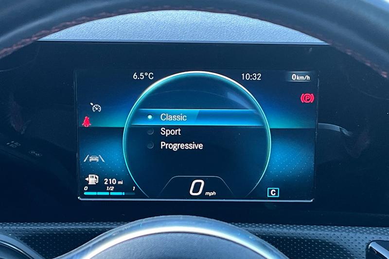 Used Mercedes-Benz A-Class 2019 for sale - 77095698: Photo 30