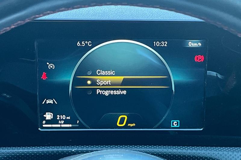 Used Mercedes-Benz A-Class 2019 for sale - 77095698: Photo 31