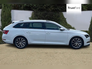 Used Skoda Superb 2017 for sale - 78779569: Photo