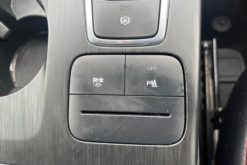 Used Ford Kuga 2024 for sale - 78095052: Photo 27