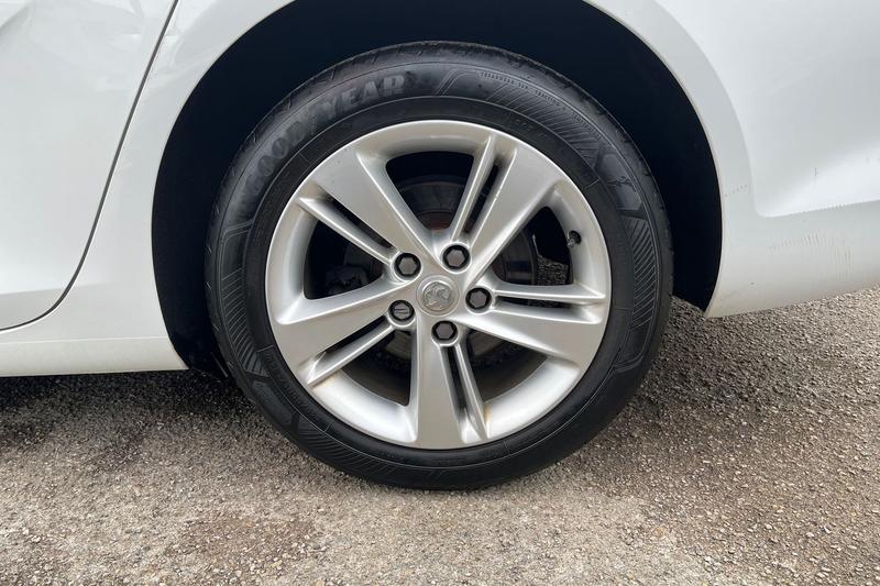 Used Vauxhall Insignia 2017 for sale - 77647473: Photo 25