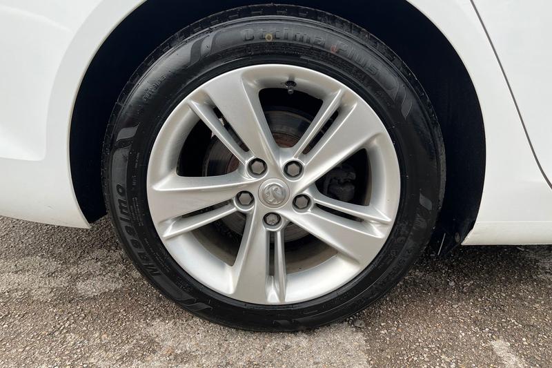 Used Vauxhall Insignia 2017 for sale - 77647473: Photo 8