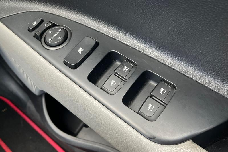 Used Kia Stonic 2019 for sale - 78067433: Photo 16