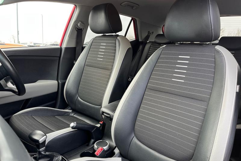 Used Kia Stonic 2019 for sale - 78067433: Photo 19