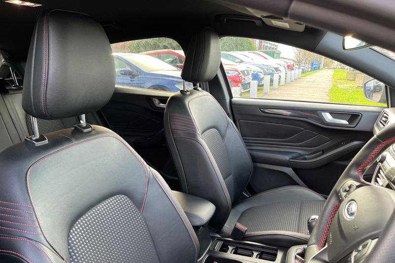 Used Ford Focus 2020 for sale - 76580838: Photo 17