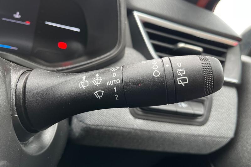 Used Renault Clio 2024 for sale - 78087929: Photo 15