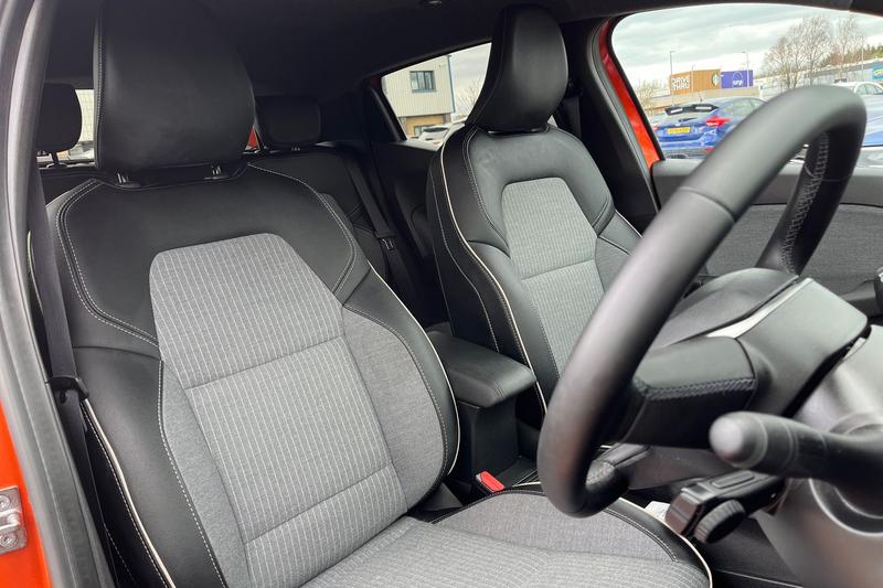 Used Renault Clio 2024 for sale - 78087929: Photo 17