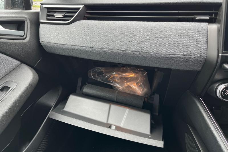 Used Renault Clio 2024 for sale - 78087929: Photo 33