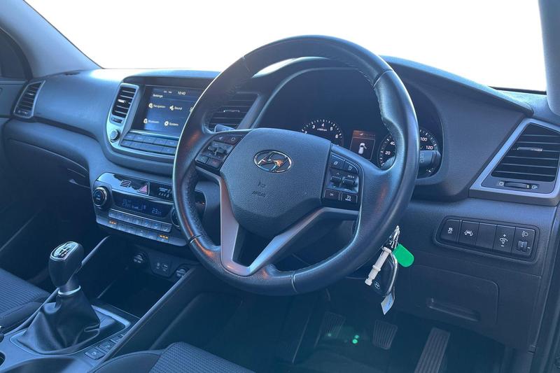 Used Hyundai TUCSON 2017 for sale - 76028096: Photo 9