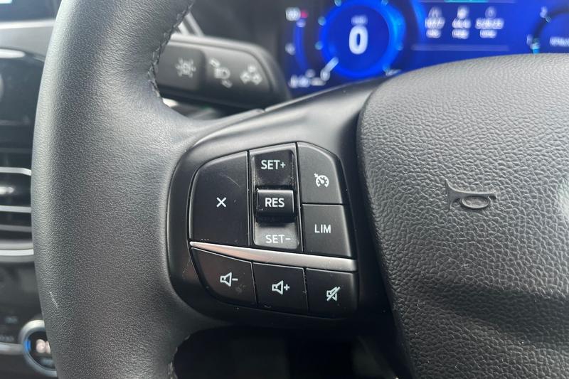 Used Ford Kuga 2021 for sale - 77672557: Photo 29