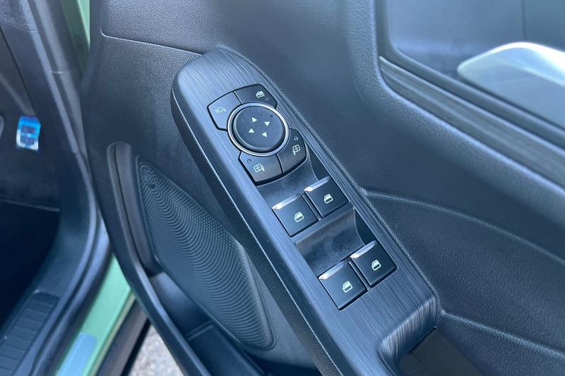 Used Ford Kuga 2025 for sale - 76603353: Photo 16