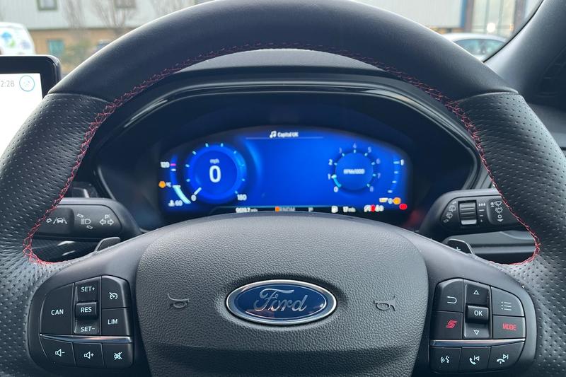 Used Ford Focus 2023 for sale - 76640955: Photo 12