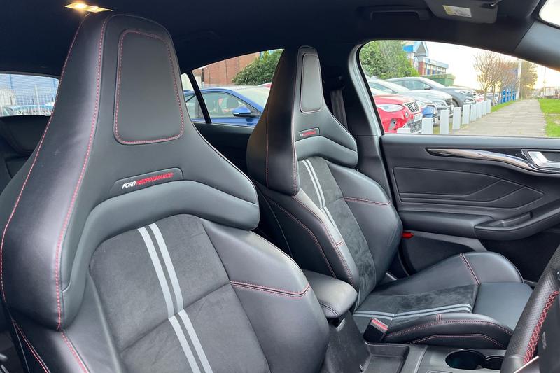 Used Ford Focus 2023 for sale - 76640955: Photo 17