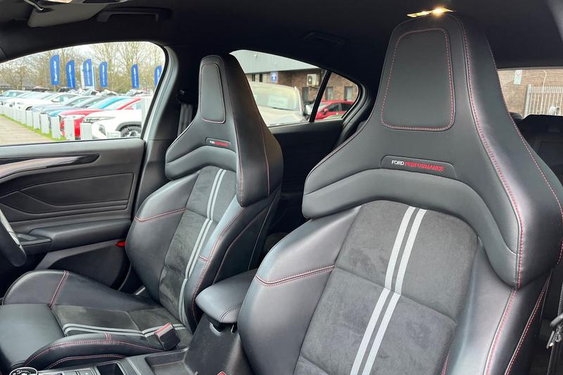 Used Ford Focus 2023 for sale - 76640955: Photo 19