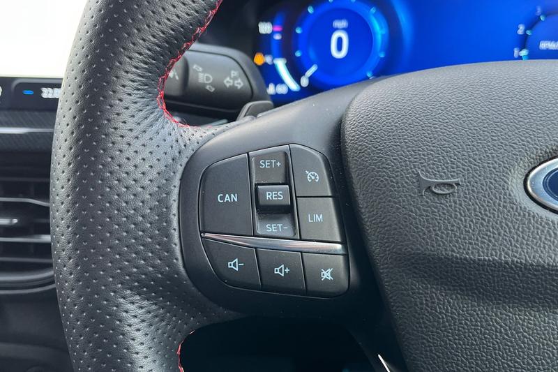 Used Ford Focus 2023 for sale - 76640955: Photo 24