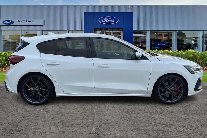 Used Ford Focus 2023 for sale - 76640955: Photo 3