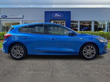 Used Ford Focus 2023 for sale - 78838625: Photo