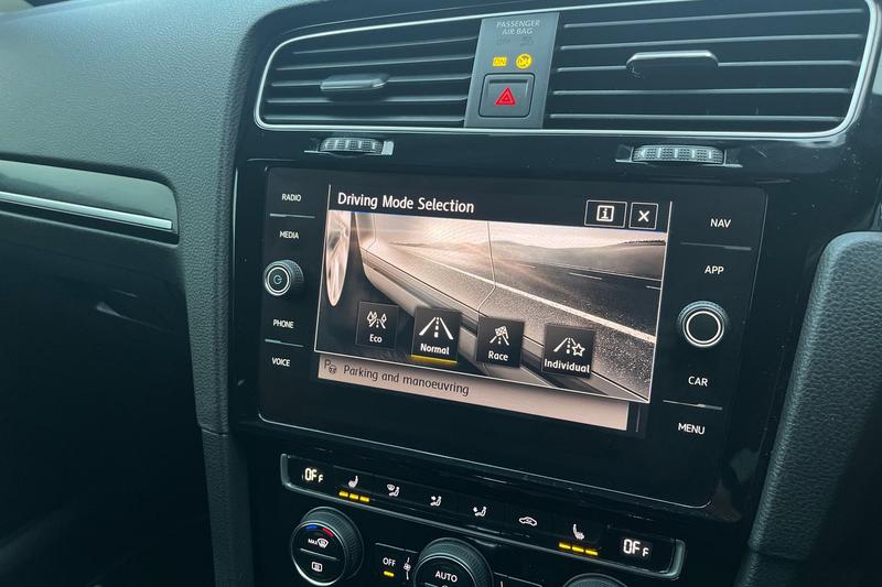 Used Volkswagen Golf 2020 for sale - 76966160: Photo 25