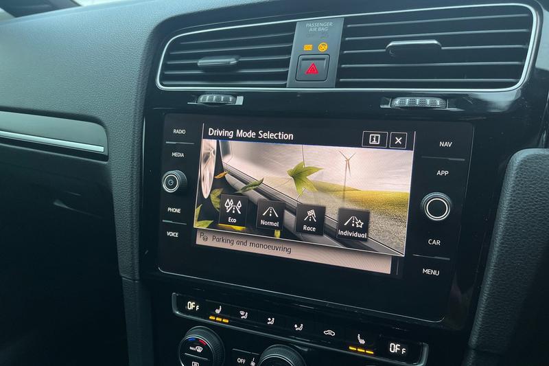 Used Volkswagen Golf 2020 for sale - 76966160: Photo 27