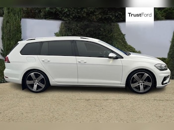 Used Volkswagen Golf 2020 for sale - 76966160: Photo