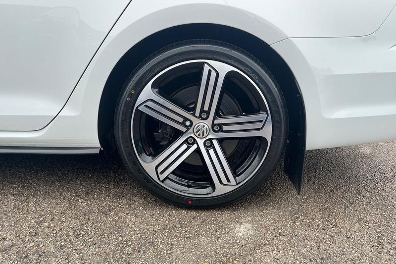 Used Volkswagen Golf 2020 for sale - 76966160: Photo 8