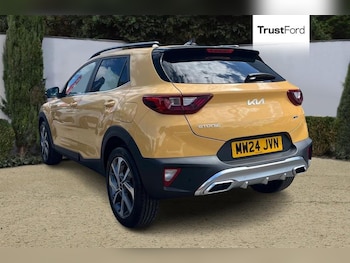Used Kia Stonic 2024 for sale - 78543006: Photo