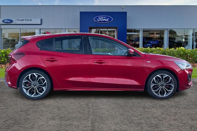 Used Ford Focus 2024 for sale - 77110140: Photo 3