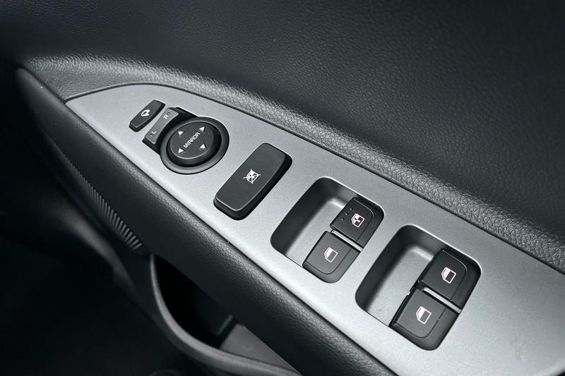 Used Kia Stonic 2025 for sale - 77274882: Photo 16