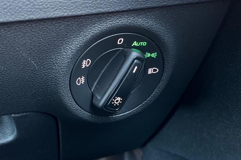 Used Skoda Karoq for sale - 77176472: Photo 30