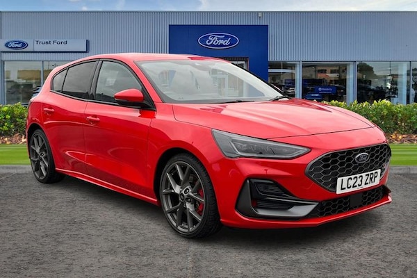 Used Ford Focus 2023 for sale - 76312600: Photo 1