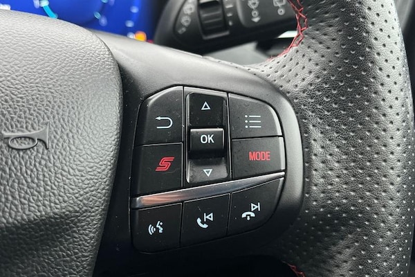 Used Ford Focus 2023 for sale - 76312600: Photo 26