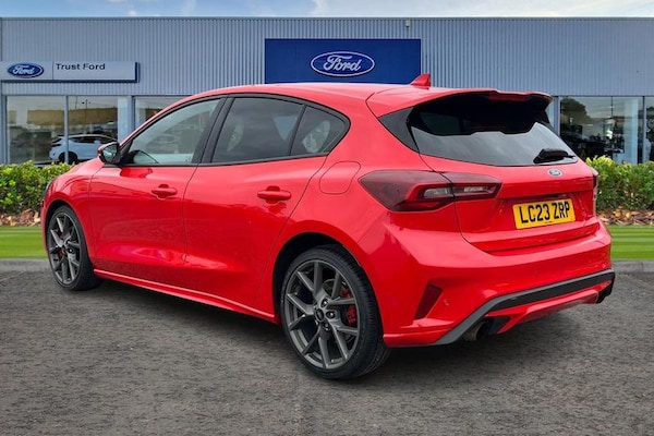Used Ford Focus 2023 for sale - 76312600: Photo 2