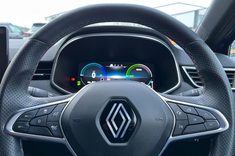 Used Renault Clio 2024 for sale - 76853488: Photo 12