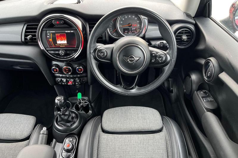 Used MINI Hatch 2018 for sale - 77532737: Photo 11