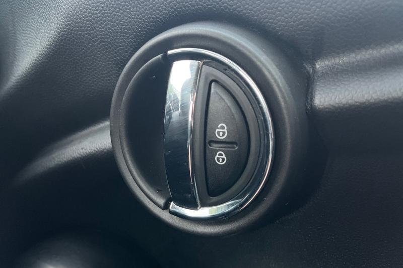 Used MINI Hatch 2018 for sale - 77532737: Photo 30