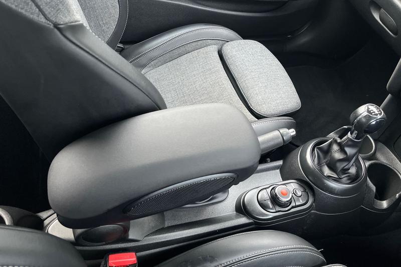 Used MINI Hatch 2018 for sale - 77532737: Photo 32