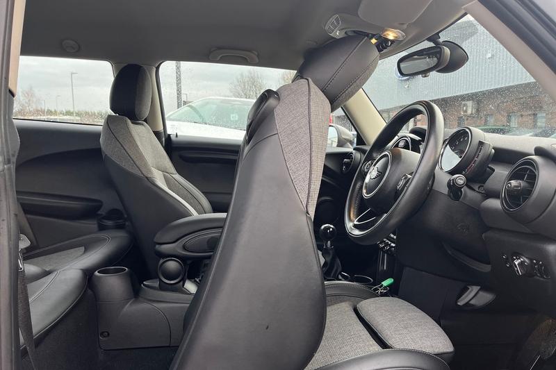 Used MINI Hatch 2018 for sale - 77532737: Photo 39